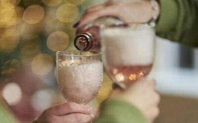 Sekt, Schnacken & Struktur – Der etwas andere Frauenabend im Küchenstudio Wendt